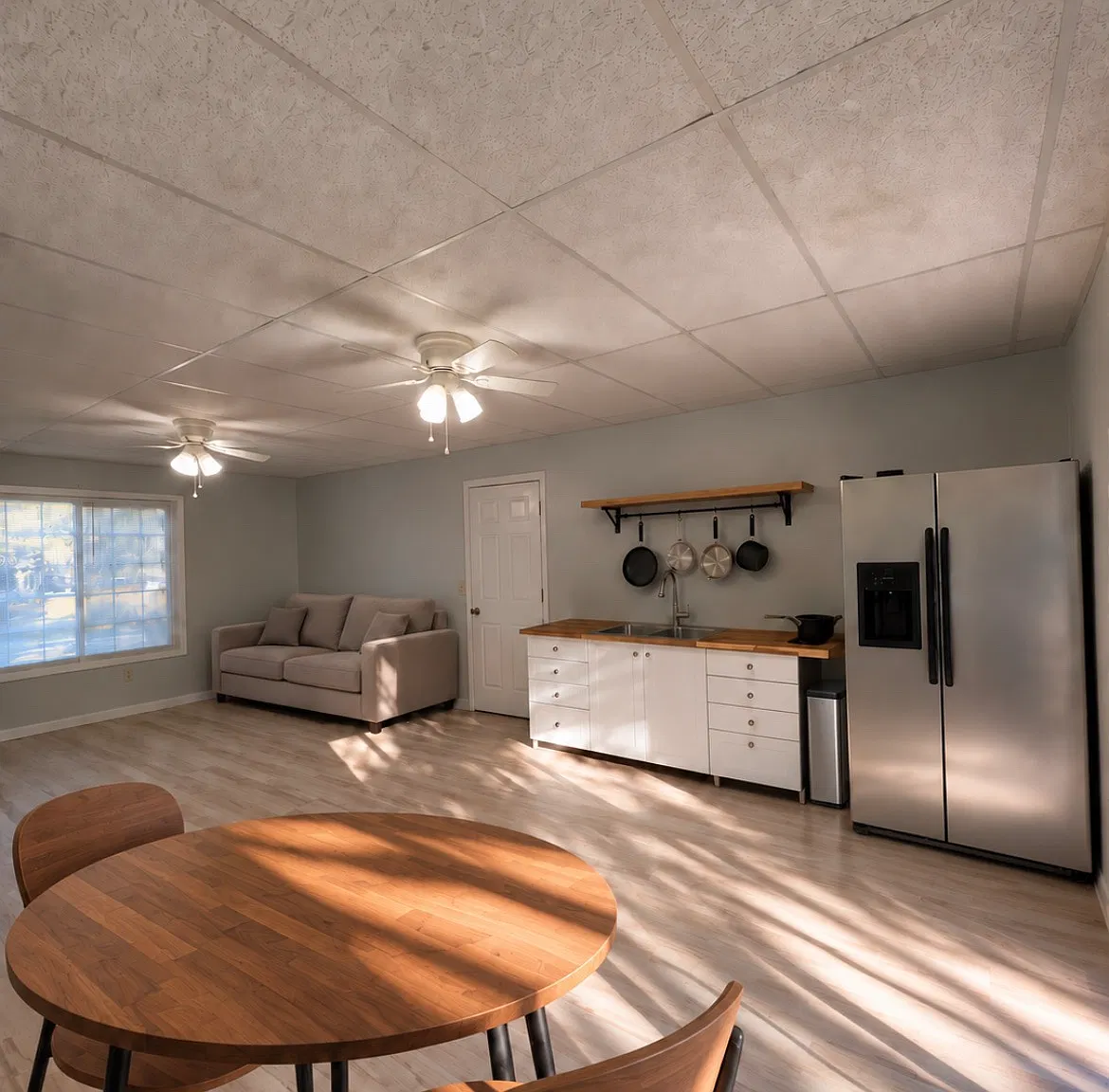 1 bed, 1000 sqft, $1,300 — Photo 1
