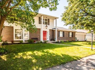 11628 Larkridge Ln, Saint Louis, MO