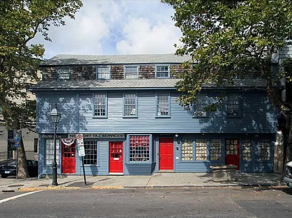 4 Broadway APT B, Newport, RI 02840