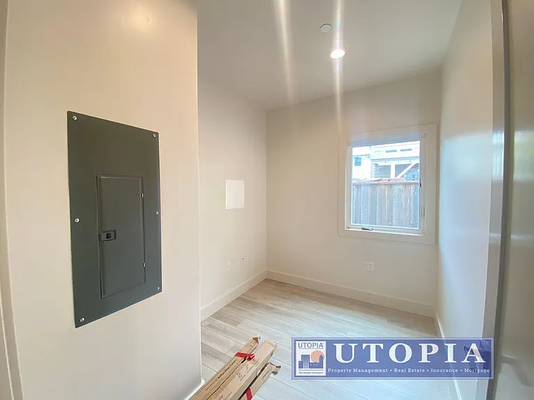 448 May Ave #4 — Photo 21