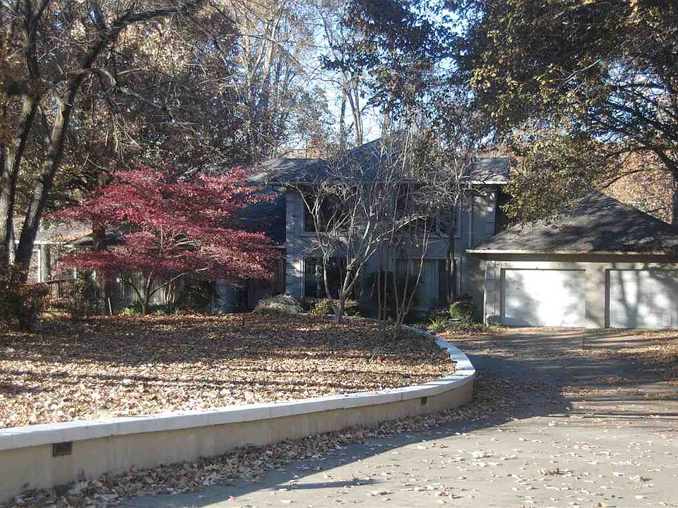 1st image of 155 Cypress Cv