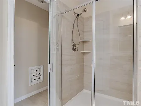 805 Prince Dr — Photo 16