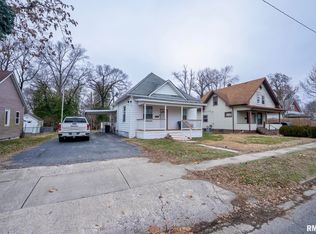 215 S Pruyn St, Salem, IL 62881