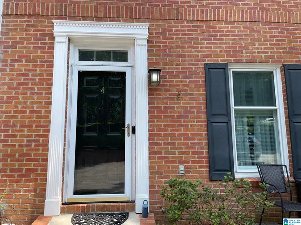 4 The Falls Dr, Vestavia, AL 35216