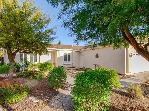 2132 Savona Ct, Vista, CA 92084