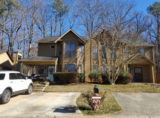 855 Brandy Oaks Ln, Stone Mountain, GA 30088