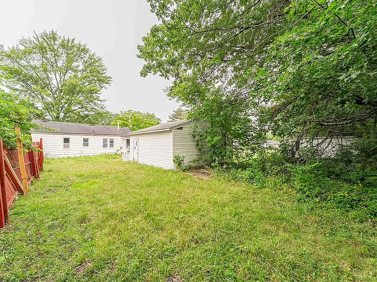 2533 Greenvale Rd — Photo 35