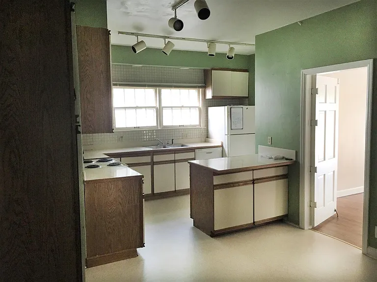354 Ferson Ave #A — Photo 5
