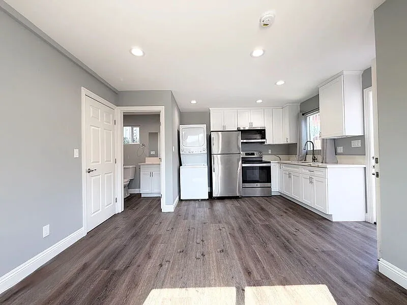 1 bed, 1.5 bath, 620 sqft, $2,150 — Photo 4