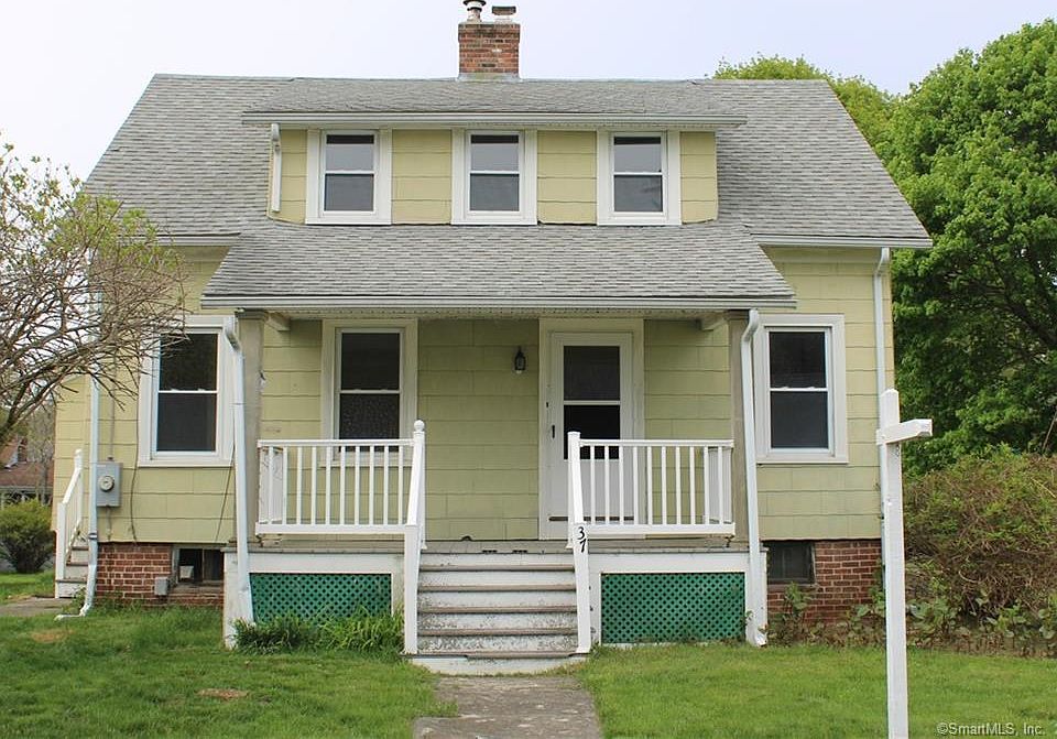 37 School St, Stonington, CT 06355 Zillow