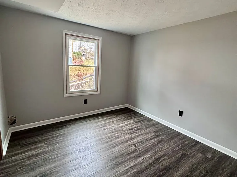 270 Bowman Rd — Photo 10