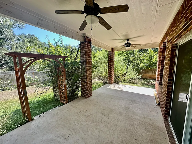 413 Hunters Hill Dr — Photo 25