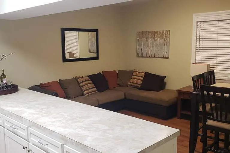 8705 N Wayland Ave — Photo 2