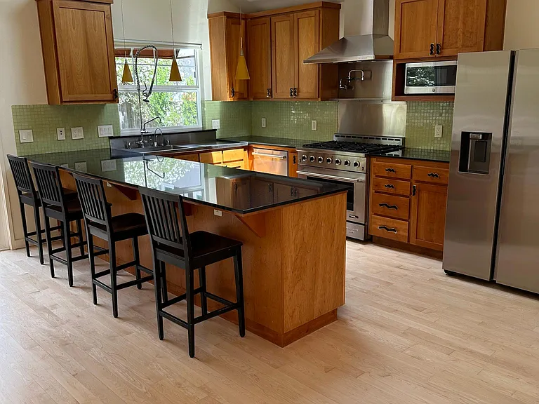 3560 Wildwood Ln — Photo 2