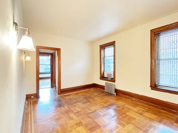 111 West 16th Street image 1 of 9