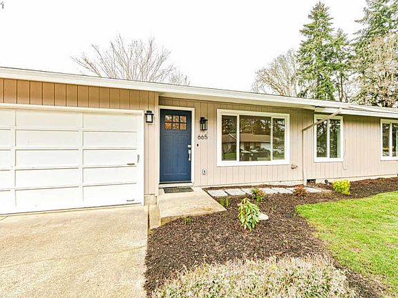 4th image of 665 SE 40th Ct