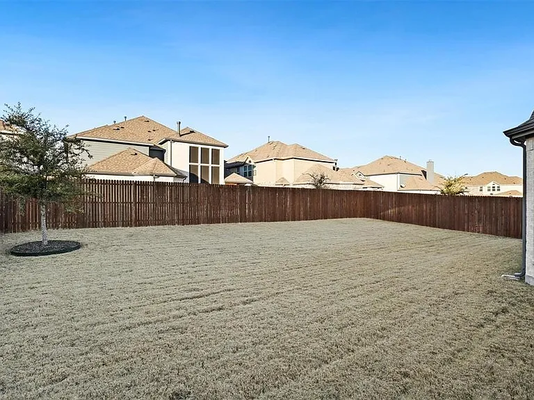 1313 Baynes Dr — Photo 25