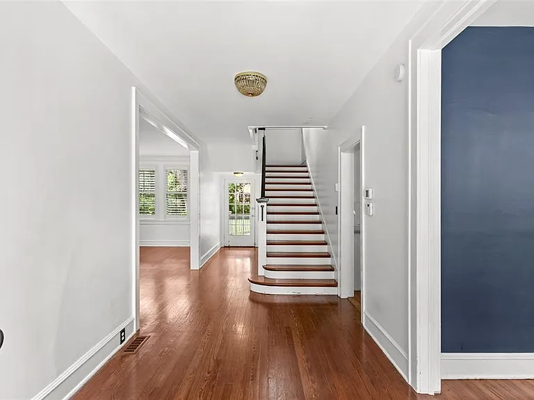 418 Jasmine Way — Photo 4