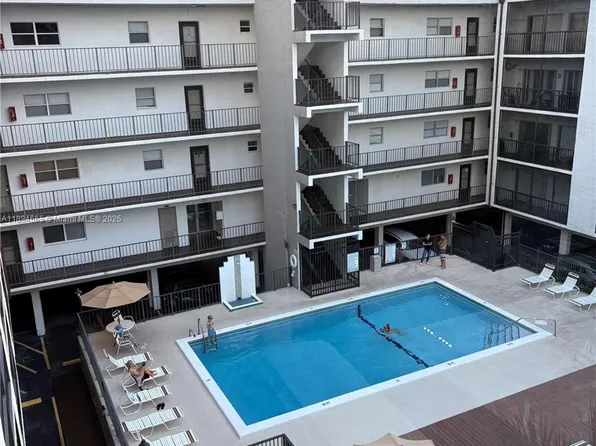 201 178th Dr, Sunny Isles Beach, FL