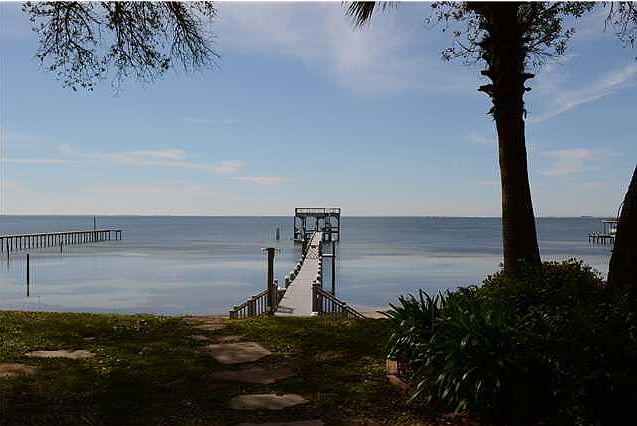 1st image of 115 Shoreline Dr