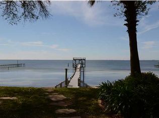 115 Shoreline Dr, Gulf Breeze, FL 32561