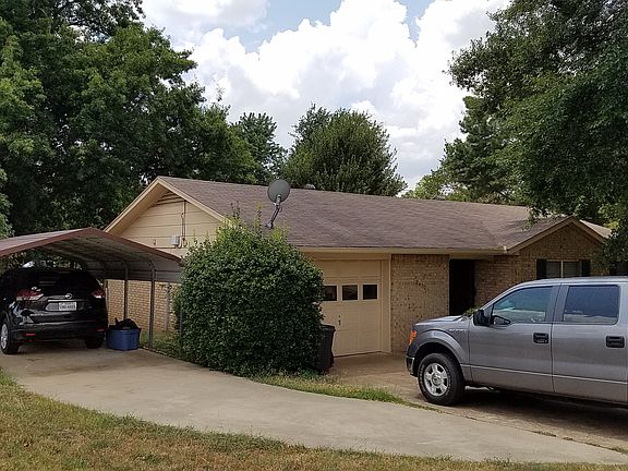 3rd image of 2490 Briarwood Dr