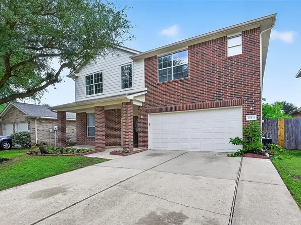 16311 Yabbie Dr, Sugar Land, TX 77498