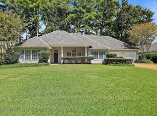 408 Shadowood Dr, Ridgeland, MS 39157