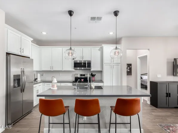 155 N LAKEVIEW Boulevard #260, Chandler, AZ 85225