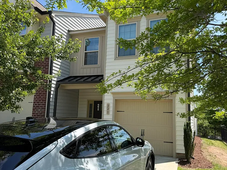 221 Irving Way — Photo 20