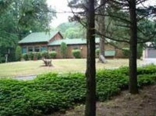 34 Valley Rd, Newville, PA 17241