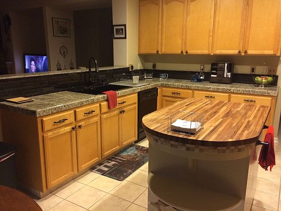 3rd image of 4001 Eastport Dr