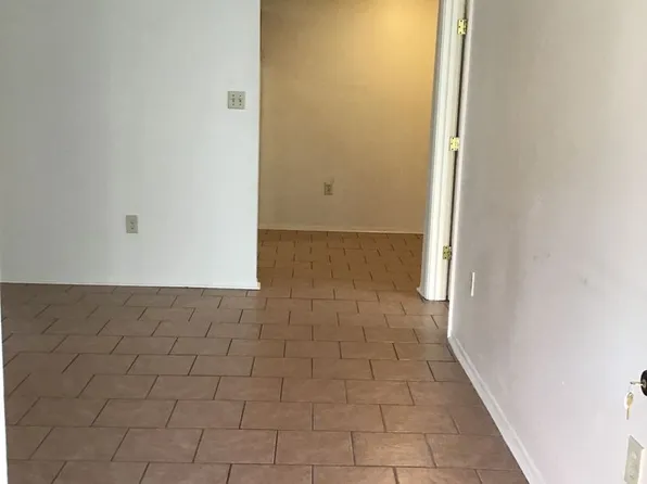 8575 Leake Ave, 8575 Leake Ave APT C, Baton Rouge, LA 70810