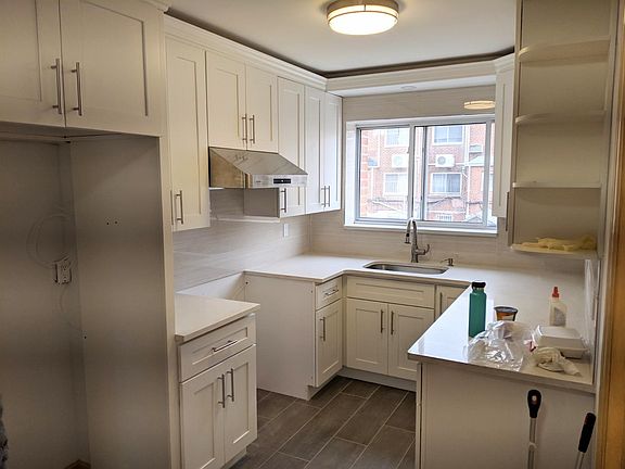 Kitchen. new fridge and stove will be installed