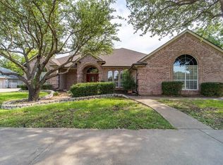 5800 Nutcracker Dr, Granbury, TX 76049