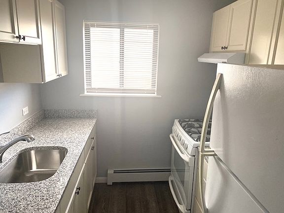 5th image of 8022 S Cottage Grove Ave #305