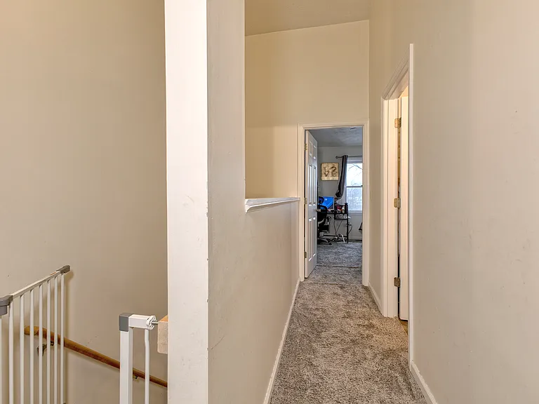 128 Winston Way — Photo 7