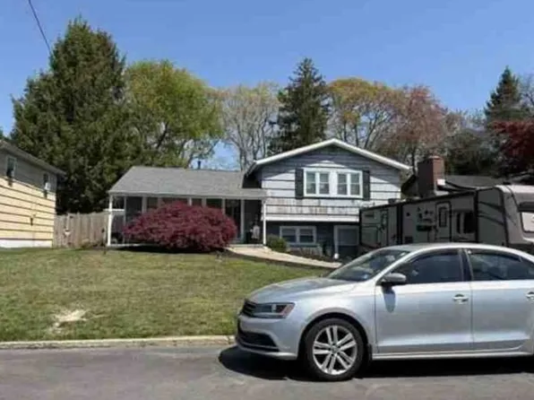 306 Spruce St, Absecon, NJ 08201
