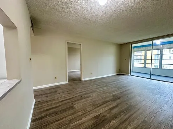 6020 NW 64th Ave APT 207, Fort Lauderdale, FL 33319