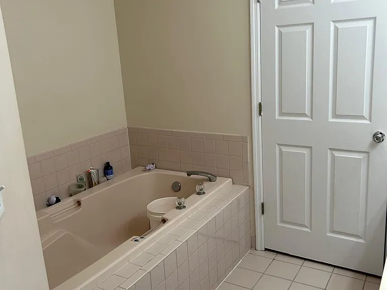 31 Prestwick Way — Photo 10