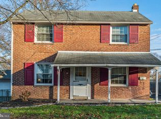 25 School Ln, Springfield, PA 19064