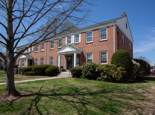 1072A Farmington Ave #1072A, West Hartford, CT 06107