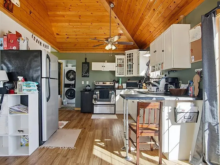 W228 Peters Rd — Photo 4