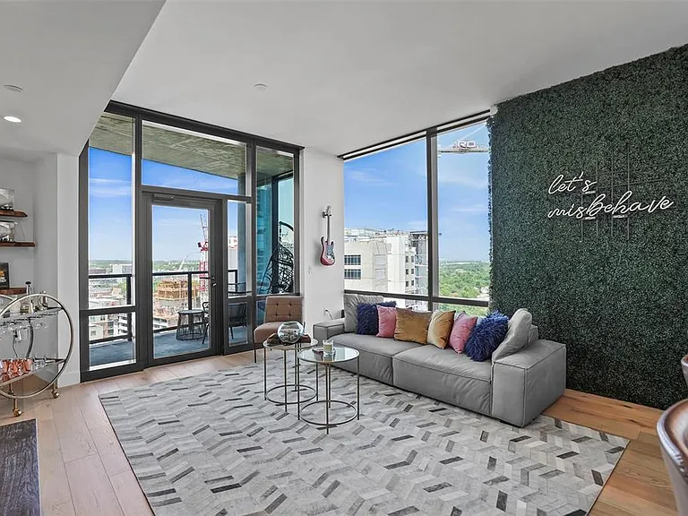 70 Rainey St #1409 — Photo 3