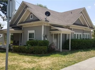 800 S Trinity St, Decatur, TX 76234