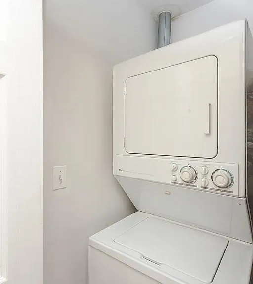 819 W Eastwood Ave #1E — Photo 12