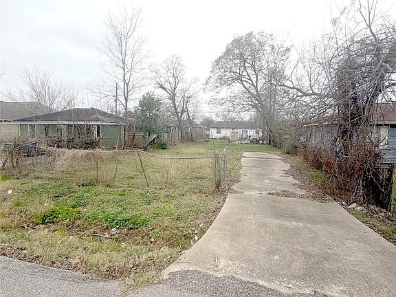 2nd image of 3454 Nathaniel Brown St