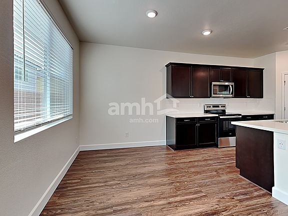 5th image of 6142 Schmidt St