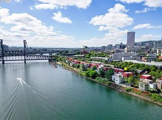 810 NW Naito Pkwy APT F23, Portland, OR