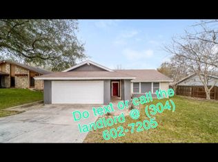 7426 Oak Marsh St, Live Oak, TX 78233